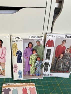 Simplicity Kids and AdultsPajama Set Pattern